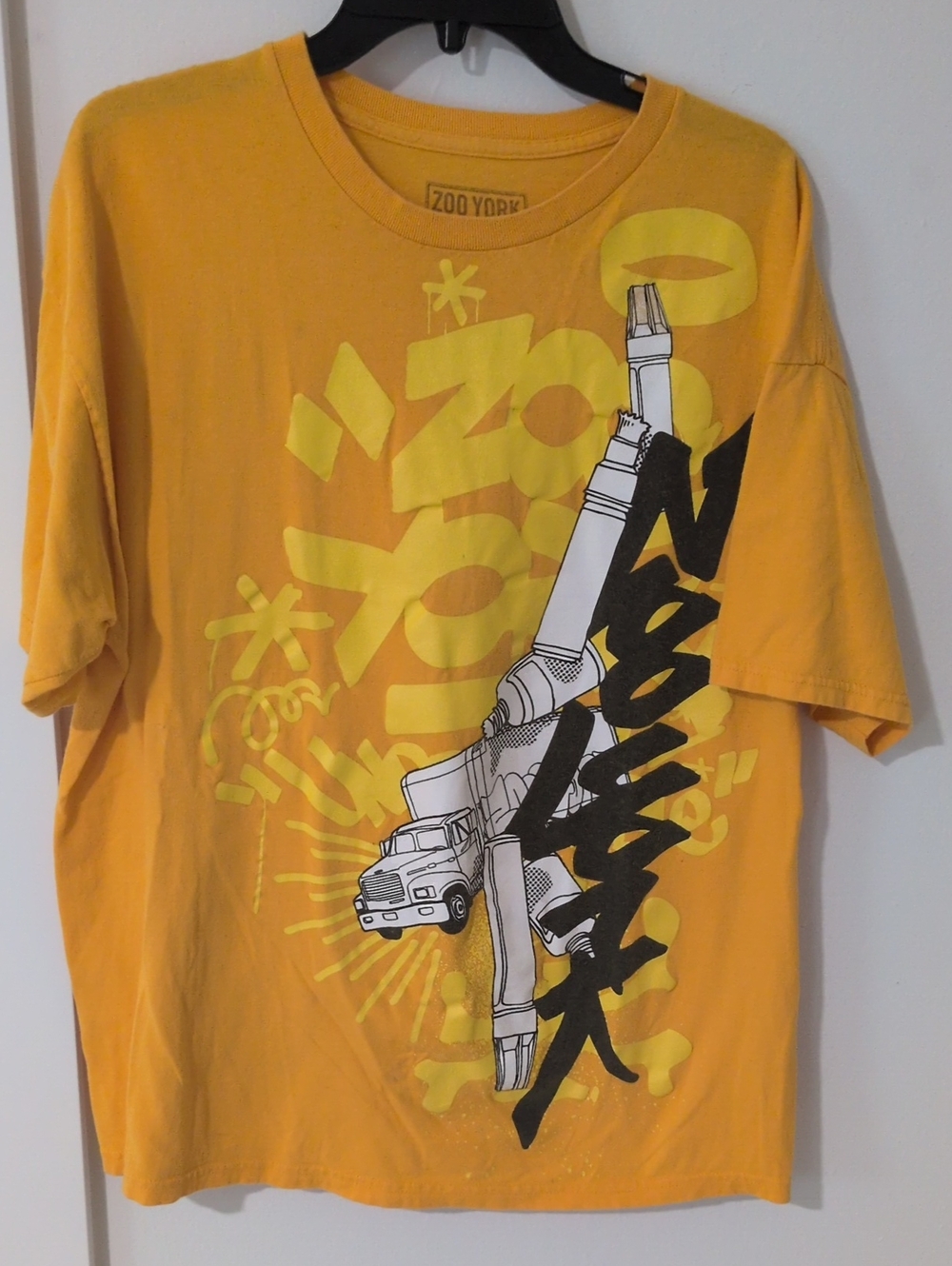 Zoo York Yellow Graphic Short Sleeve Tee Size Extra Large XL